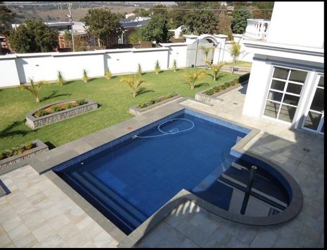 5 BEDROOM PROPERTY TO RENT IN WATERKLOOF HEIGHTS